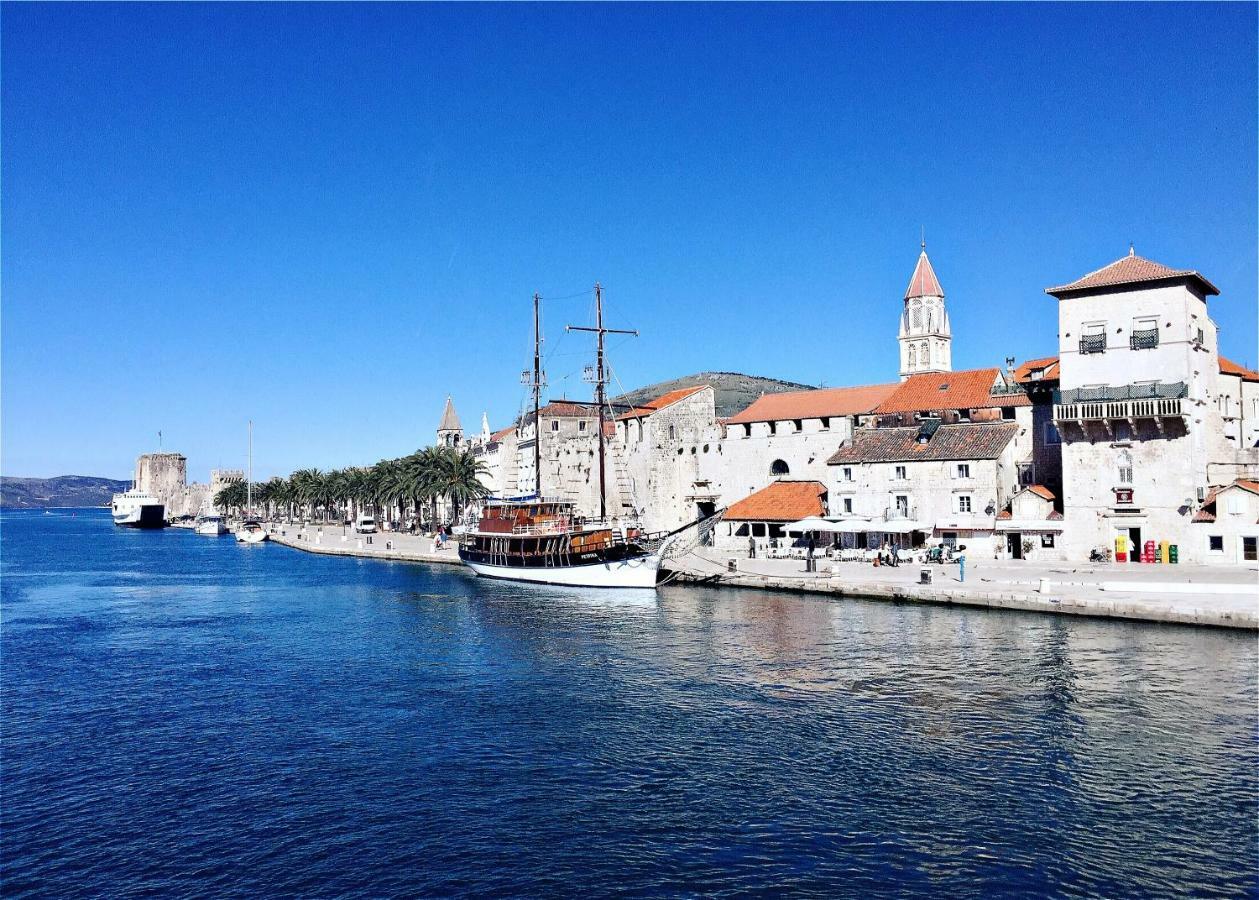 Villa Bozana Trogir Exteriör bild