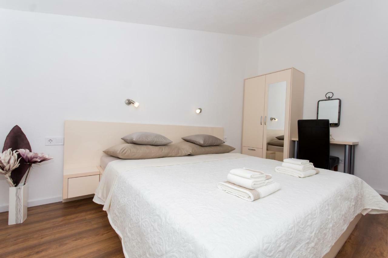 Villa Bozana Trogir Exteriör bild